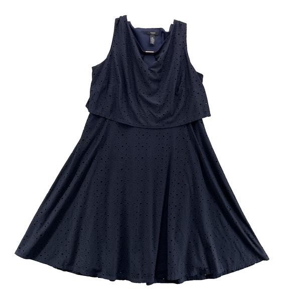 Alfani Dresses & Skirts - Alfani Dress Womens 14 W Navy Eyelet Preppy Classic Travel 90's Feminine Coastal